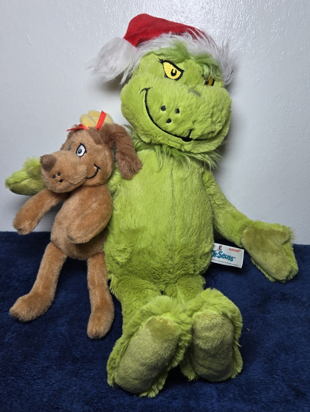 Dr. Seuss GRINCH And Max Dog  15" Plush By Aurora Christmas 2022 Bean Bum